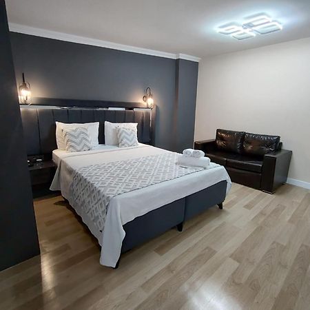 Mars Hotel Istanbul Bagian luar foto