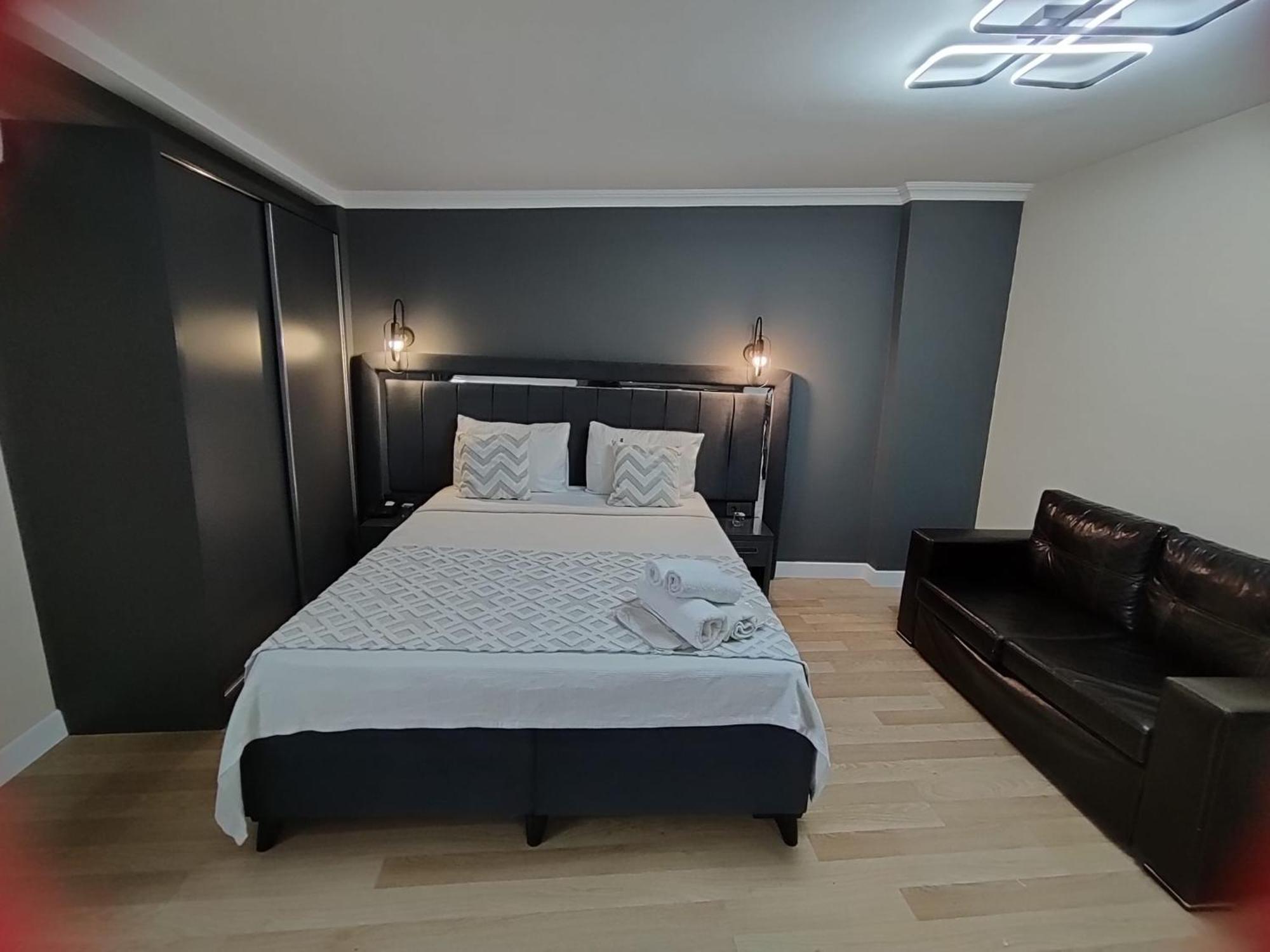 Mars Hotel Istanbul Bagian luar foto