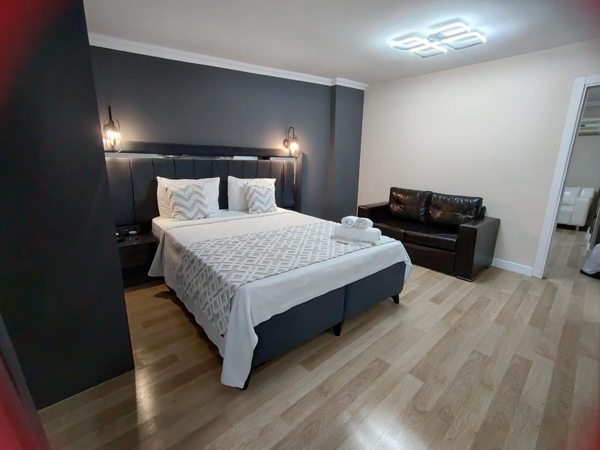 Mars Hotel Istanbul Bagian luar foto